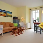 Apartment Ulmenschloesschen 06 Kuehlungsborn