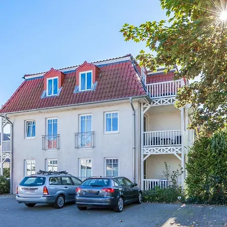 Apartment Ulmenschloesschen 06 Kuehlungsborn